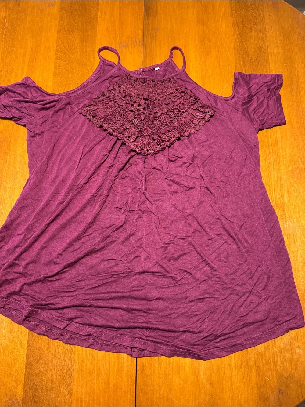 Women’s Cold-Shoulder Crochet Trim Top